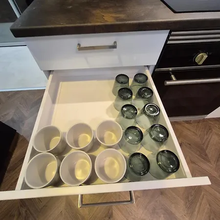 Laadukas Asunto Ydinkeskustasta Omalla Autopaikalla * Joensuu